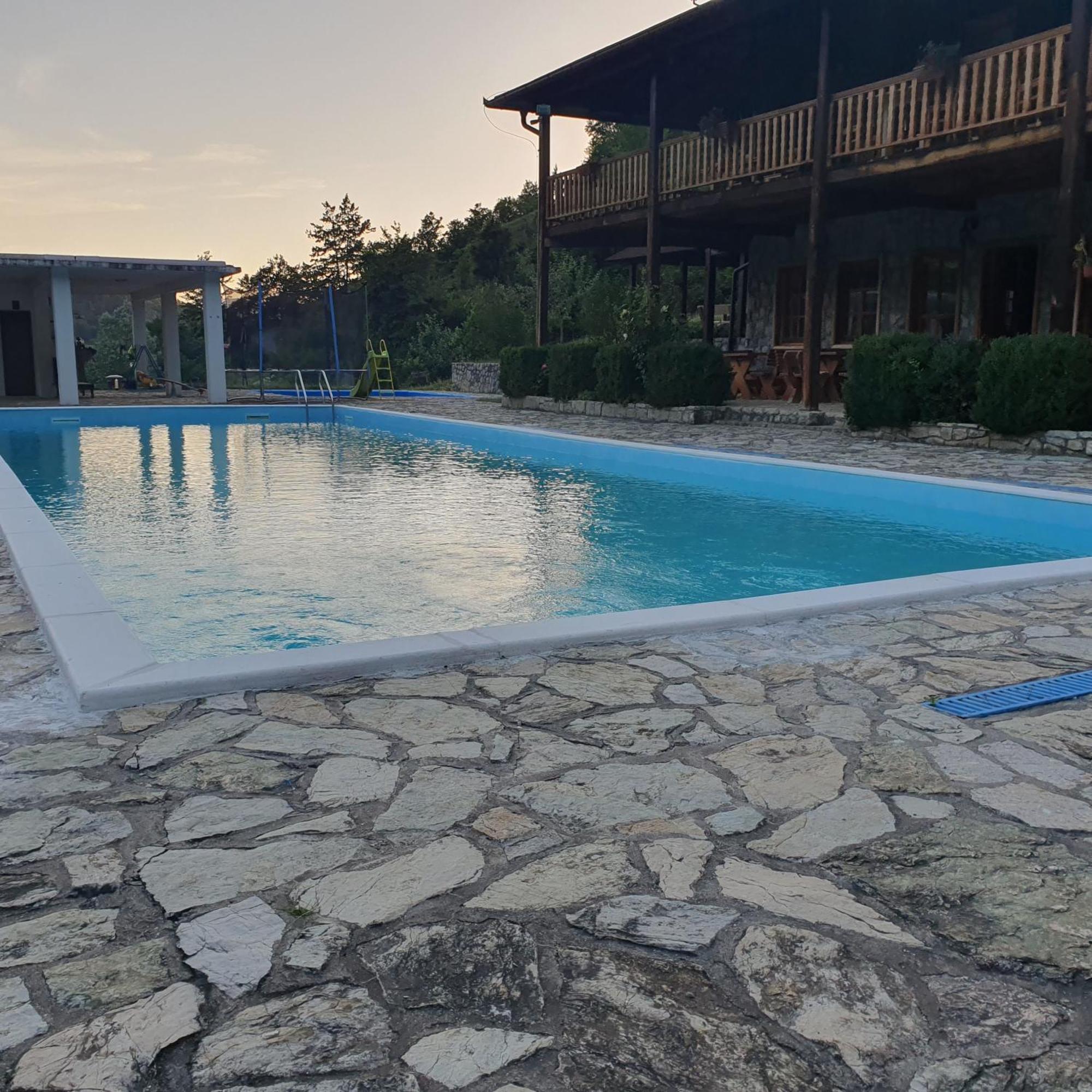 Etno Selo Vrelo & Camping Berane Exterior foto