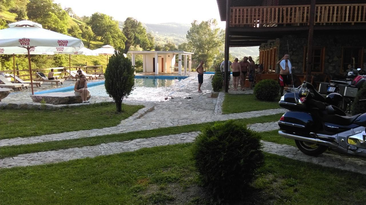 Etno Selo Vrelo & Camping Berane Exterior foto